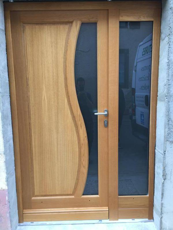 Porte d'entrée bois moderne